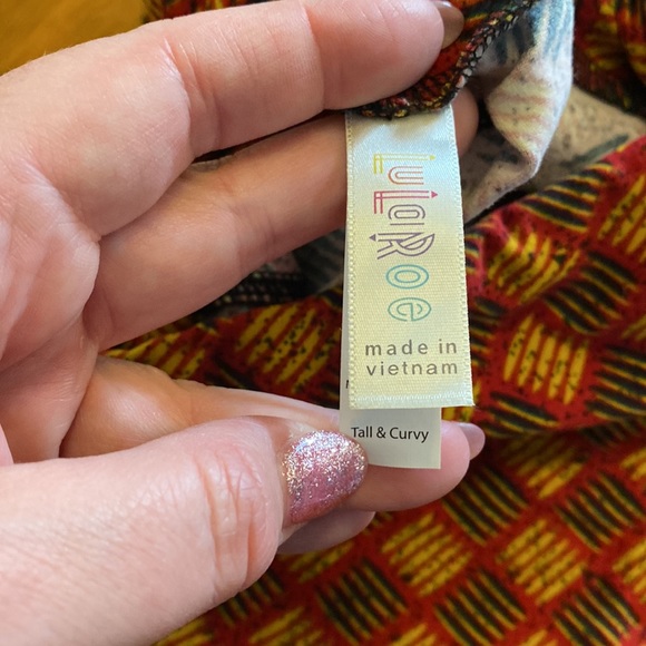 LuLaRoe Tall and Curvy Leggings NEW NWT TC Red Yellow Black - Picture 4 of 5